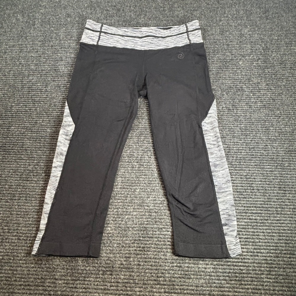 Be Inspired Womens Black Space Dye Capri Athletic Leggings Size Med Yoga Pants